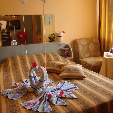 Hotel Color Varna ภายนอก รูปภาพ