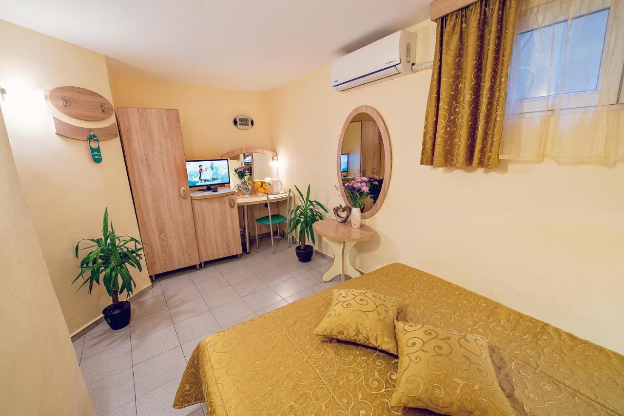 Hotel Color Varna ภายนอก รูปภาพ
