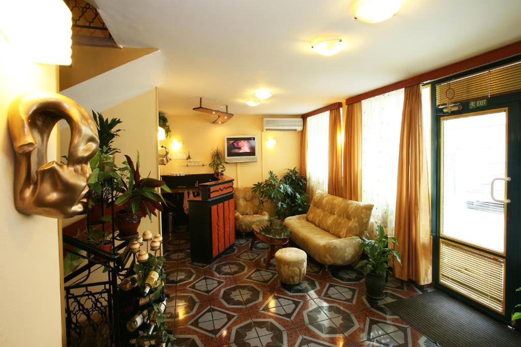 Hotel Color Varna ภายนอก รูปภาพ