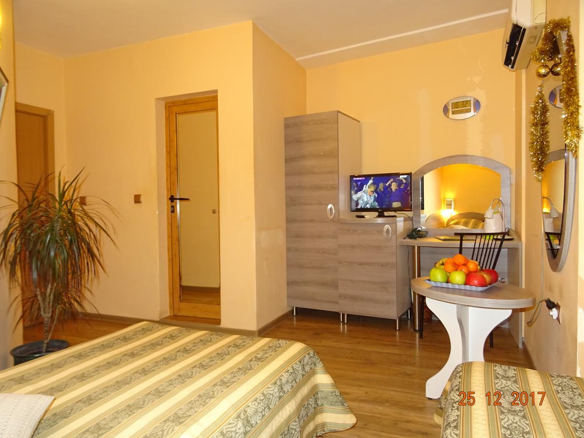 Hotel Color Varna ภายนอก รูปภาพ